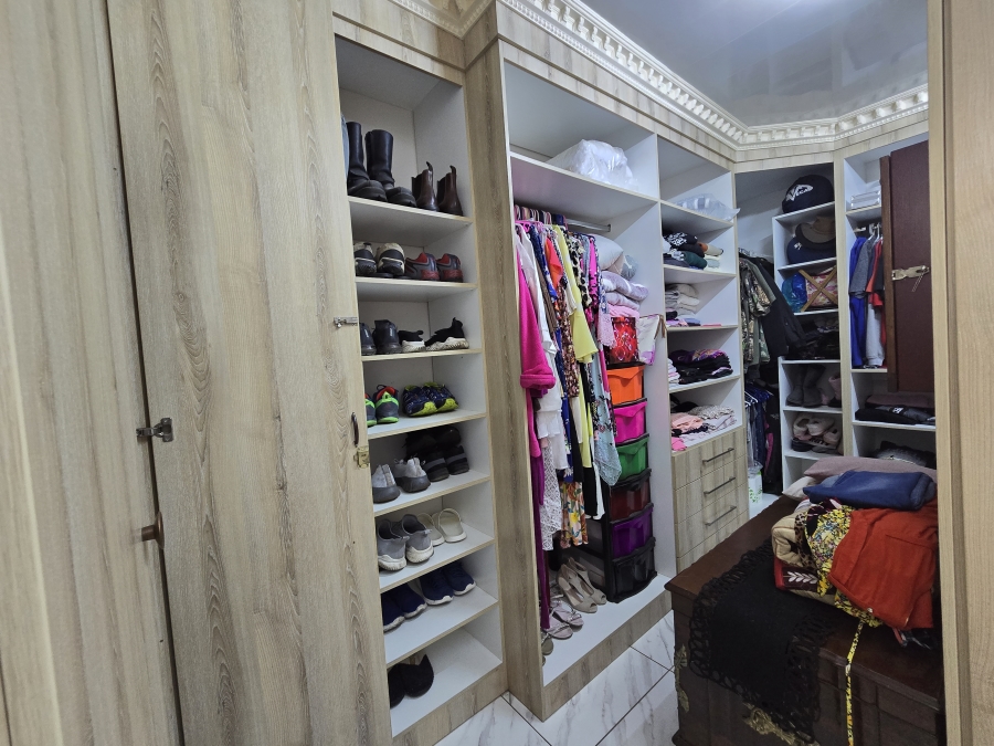 3 Bedroom Property for Sale in Lindequesdrif North West